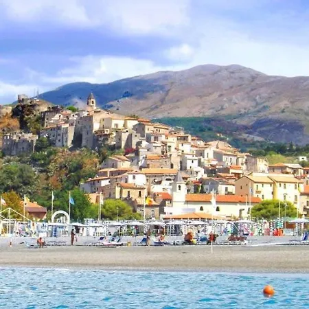 Nice Near Sea In Scalea, Italy דירה
