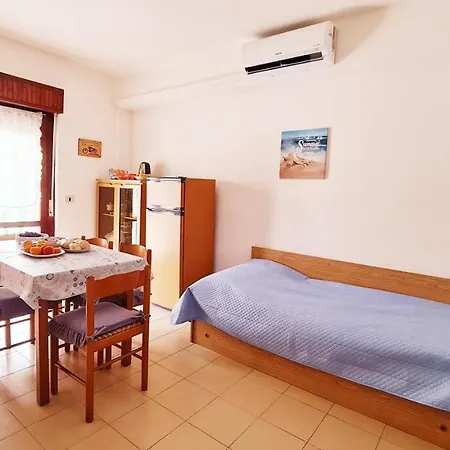 Nice Near Sea In Scalea, Italy Daire